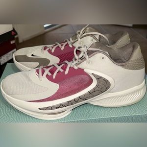 Giannis Freak 4 "Kolossaio"